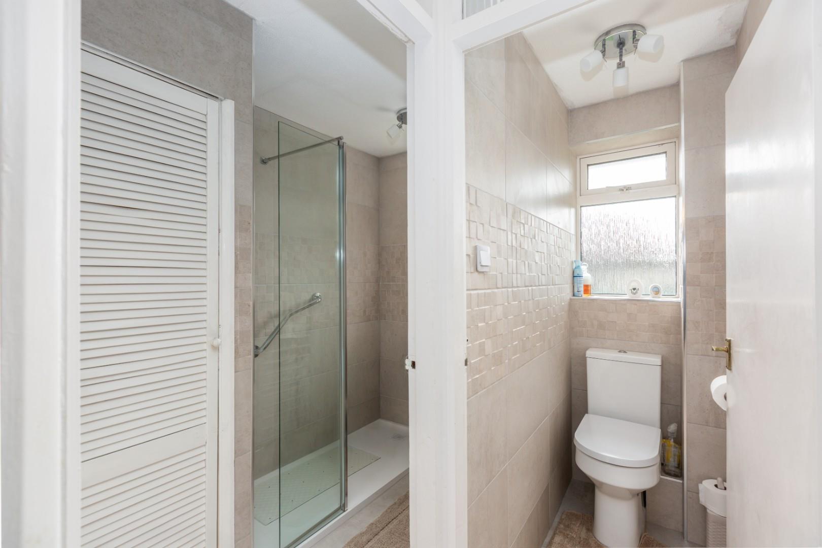 Browns Drive, Southgate, Pennard, Swansea, SA3 2AE